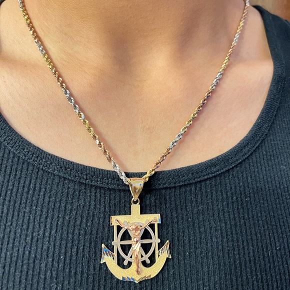 14k solid rope chain with pendant
